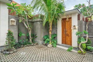 Superior Villa, Pool View | Exterior detail - Sundaze Villas - Cozy Stay in Canggu (Kerobokan)