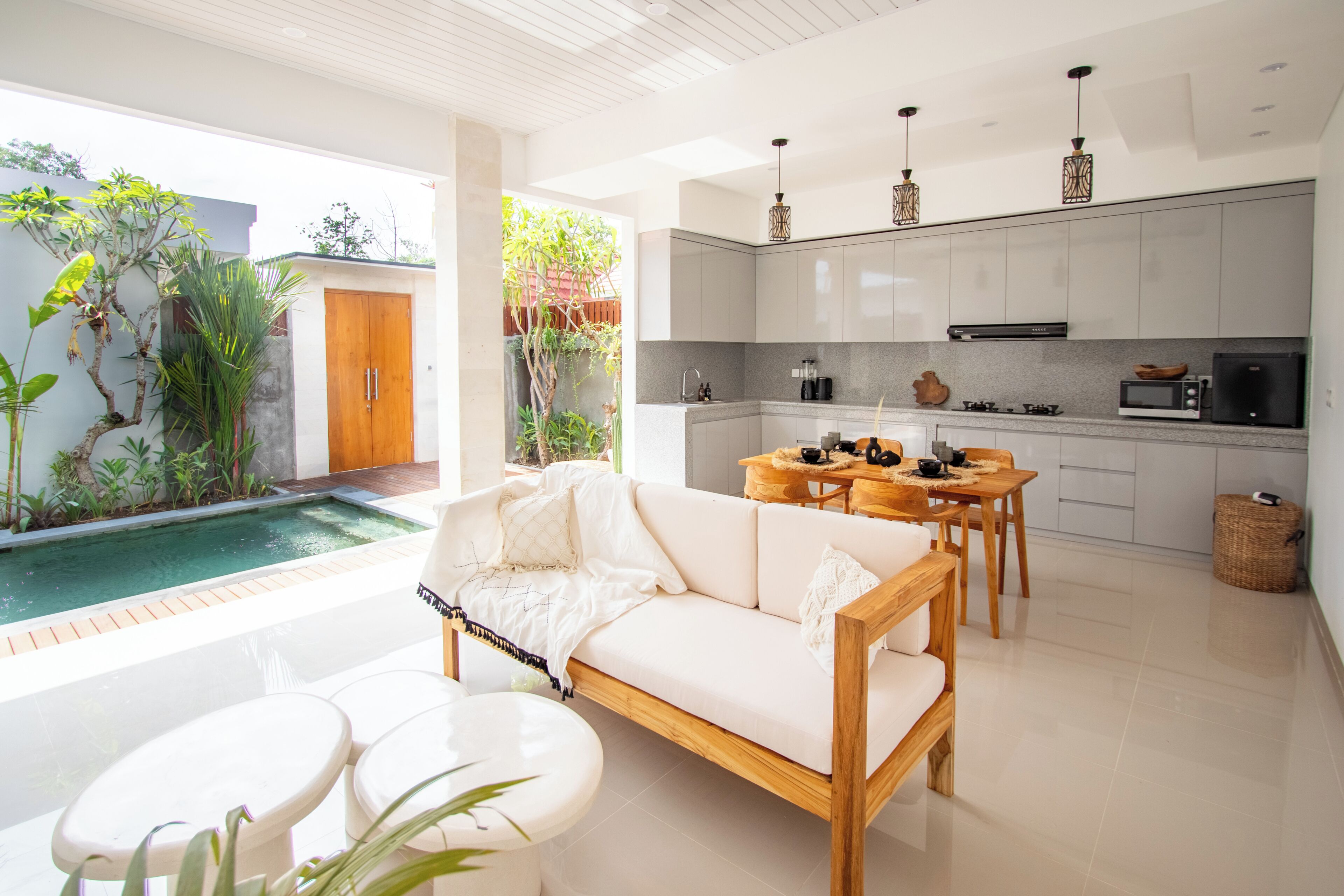 Vila clássica, vista para a piscina | Parte interna