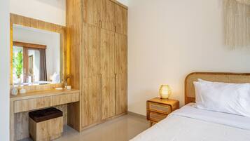 Superior Villa, Pool View | Egyptian cotton sheets, premium bedding, in-room safe