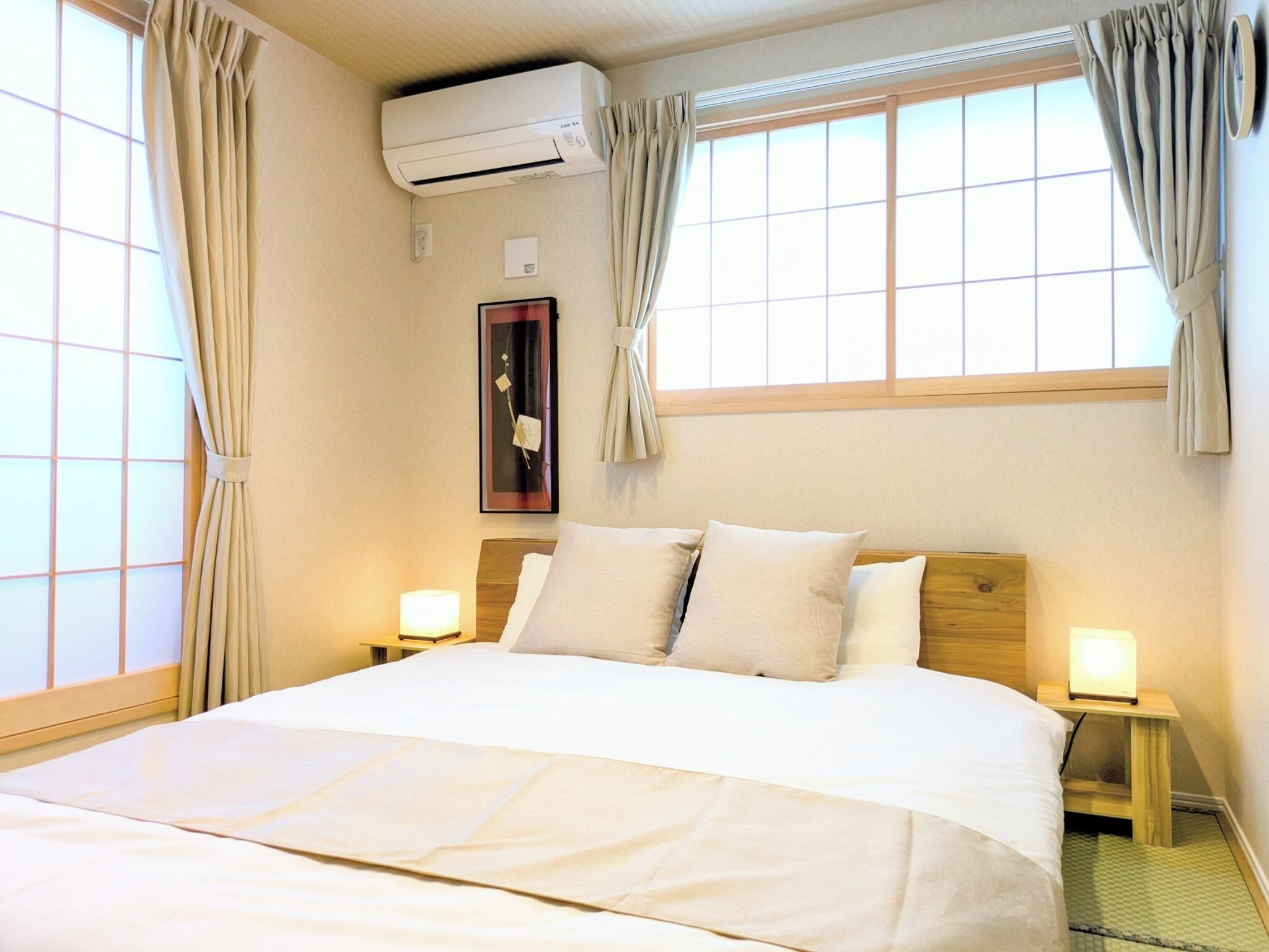 Iron/ironing board, free WiFi, bed sheets