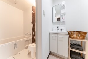 Hair dryer, towels - 42 square meters | Deluxe Twin Room accommodates  / Kagoshima City Kagoshima (Kagoshima City)