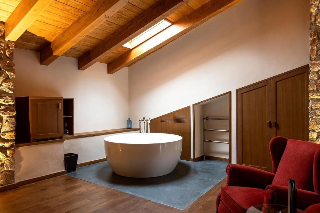 Suite, balcón, vistas a la montaña | Interior