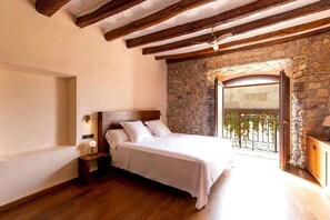Deluxe Double Room, Mountain View | In-room safe, blackout curtains, soundproofing, iron/ironing board - Hotel Montrubí 1771 (L'Avellà)
