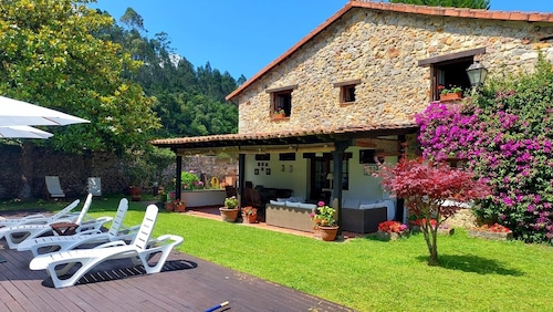 La Casa De Torre—Charming House with Pool in Ribadesella