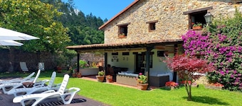 La Casa De Torre—Charming House with Pool in Ribadesella