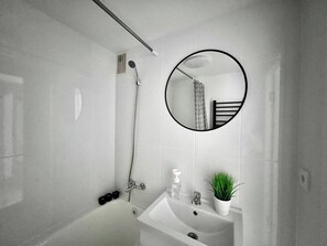 Standard Apartment, 1 Bedroom | Bathroom - Apartment near Park Chelyuskintsev (Minsk)