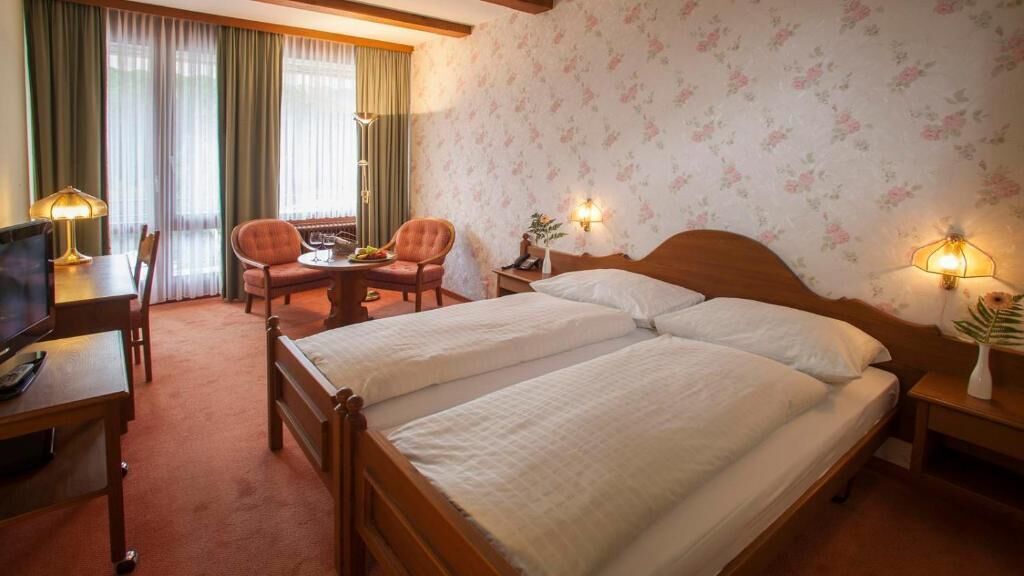 Comfort Double Room, Balcony, Mountain View | In-room safe, blackout drapes, iron/ironing board, free WiFi
