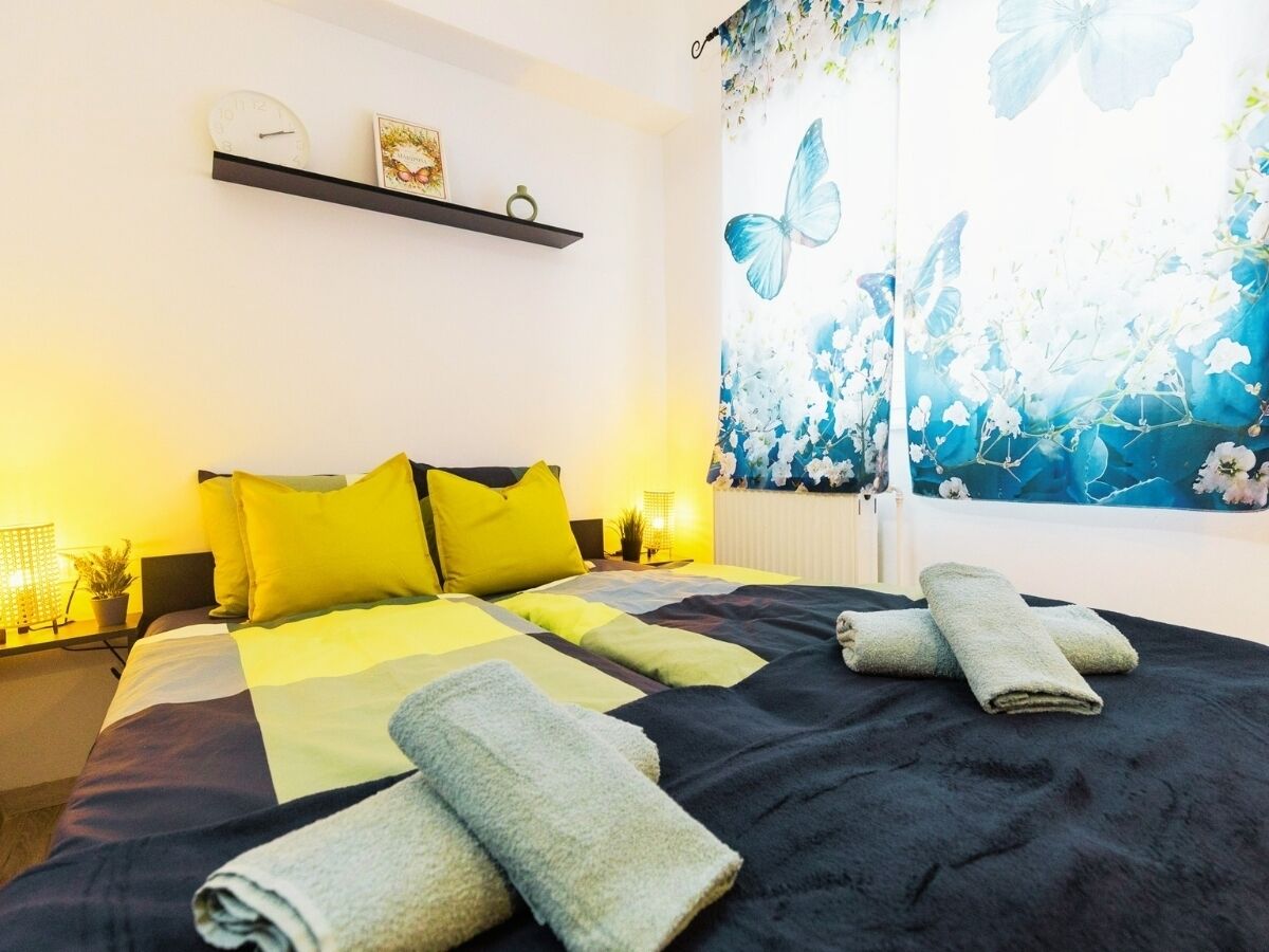 Habitación individual de diseñador | Wifi gratis y ropa de cama 
