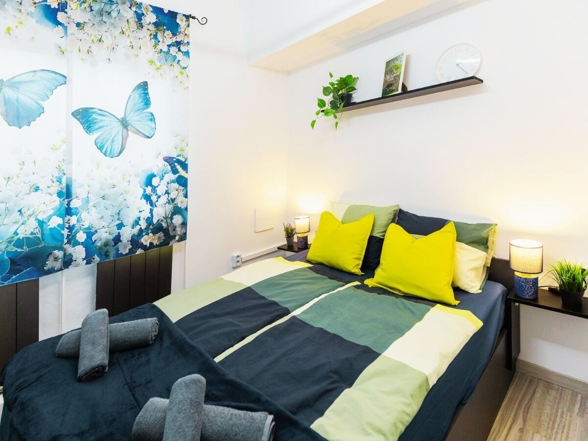 Habitación individual de diseñador | Wifi gratis y ropa de cama 