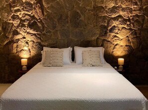 Room - Vrbo Property (São Sebastião)