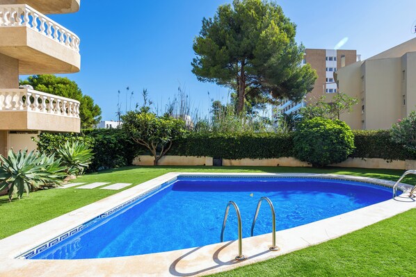 Pool - Sunny Apt Brisamarina - Pool, Parking, Walk to Arenal Beach (Badia de Xàbia)