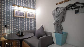 Superior Double Room, City View | Interior
