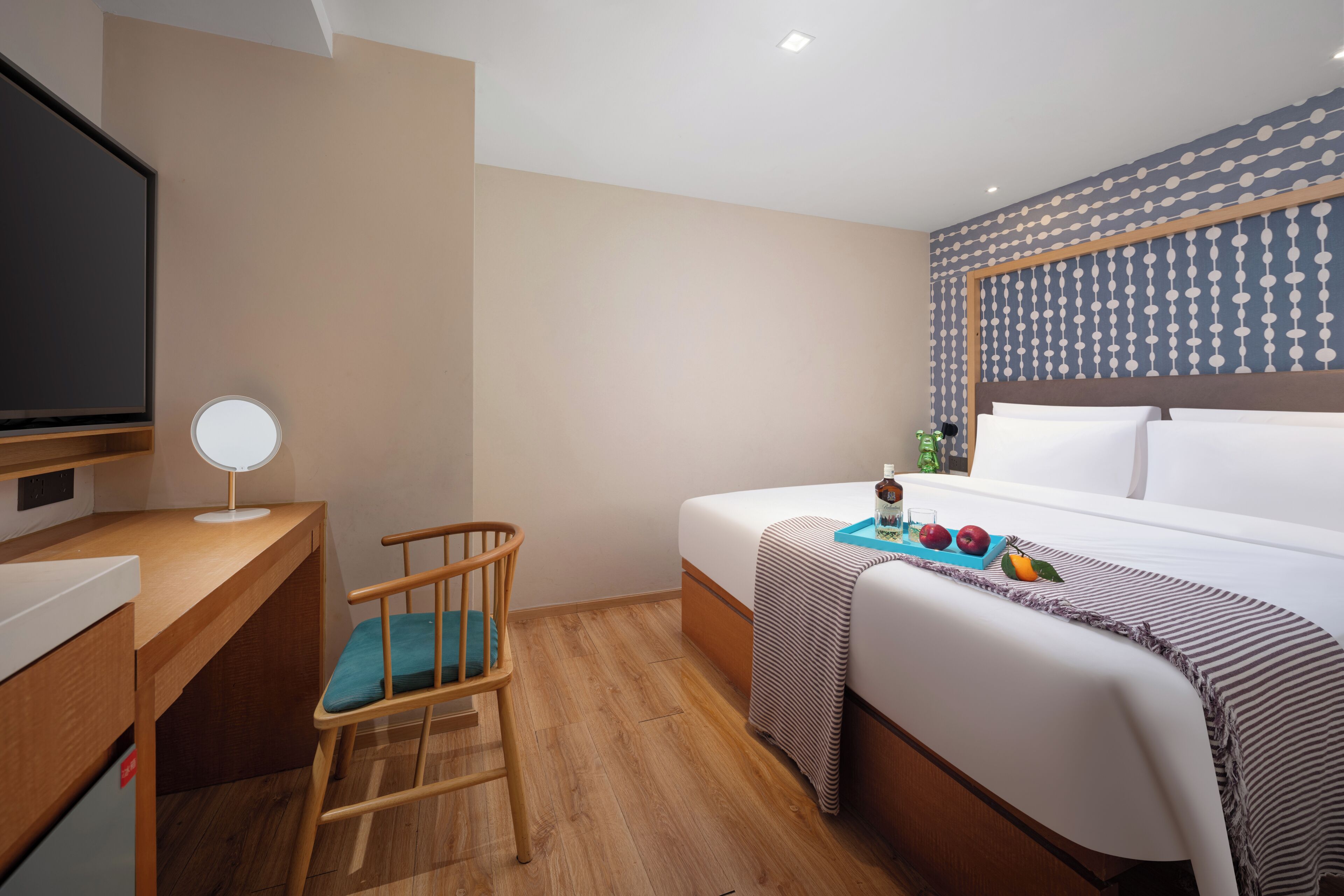 Quarto casal conforto | Cofres nos quartos, ferros/tábuas de passar roupa, Wi-Fi de cortesia