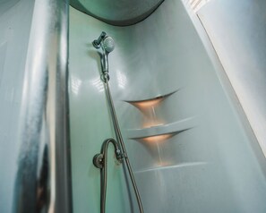 Deluxe Room | Bathroom | Soap