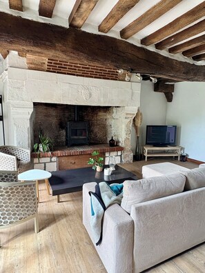 Living area - Accommodation for 6 to 11 people in a Norman Manor House (Bolbec)