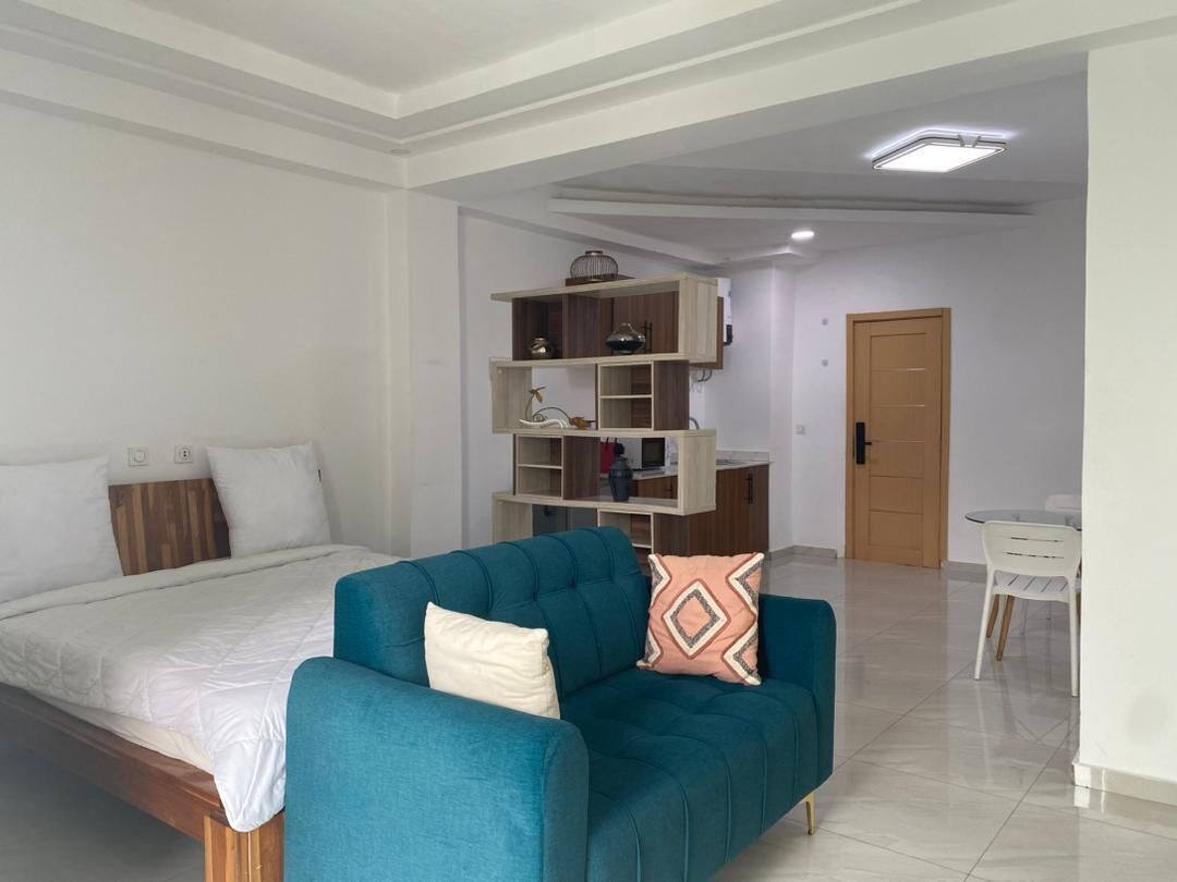 Studio Confort, balcon, vue ville | Intérieur