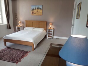 Room - Vrbo Property (Chalabre)
