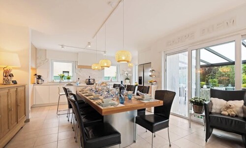 Villa Hoezee - 400m from the beach with garden & pétanque court