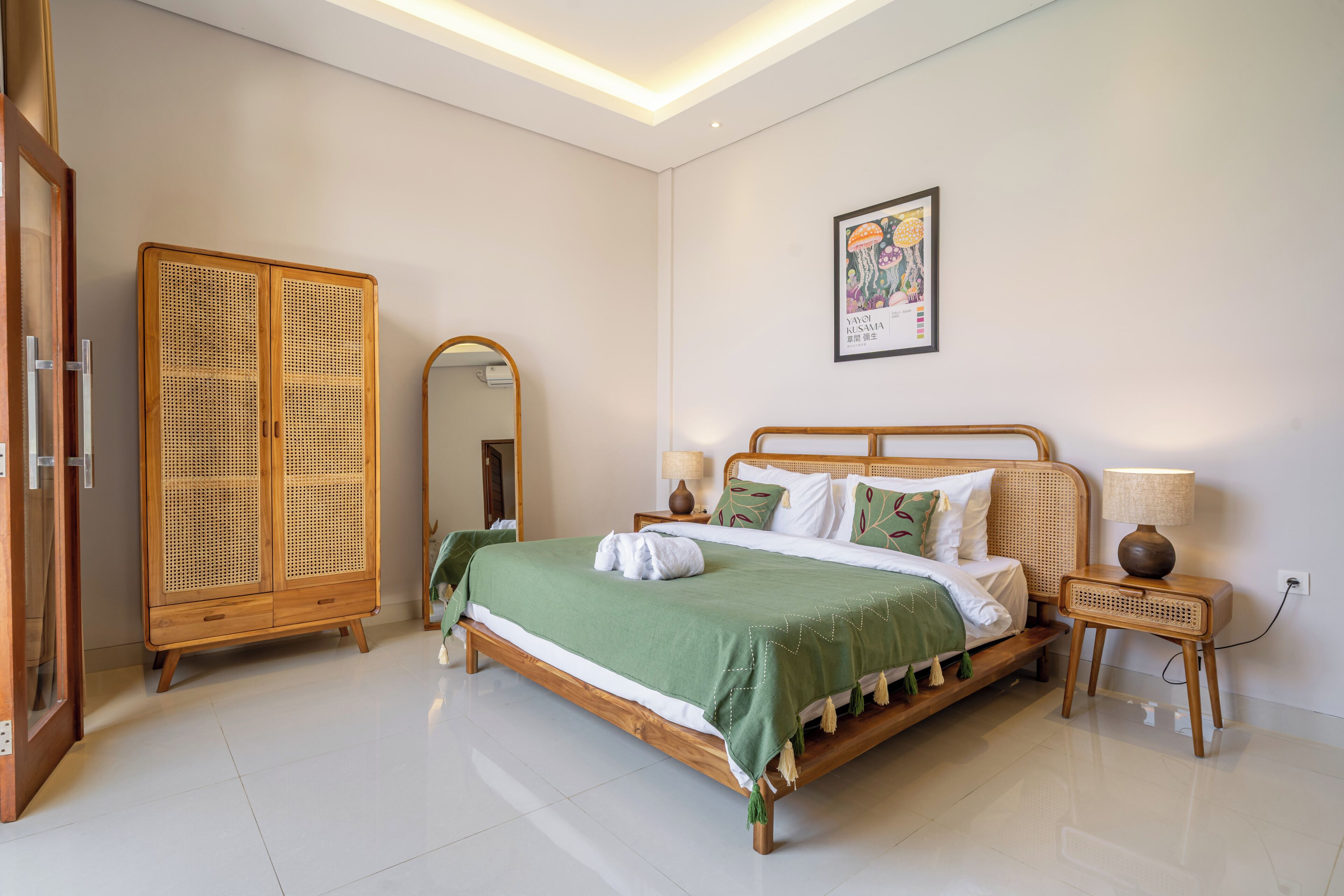 Egyptian cotton sheets, premium bedding, in-room safe