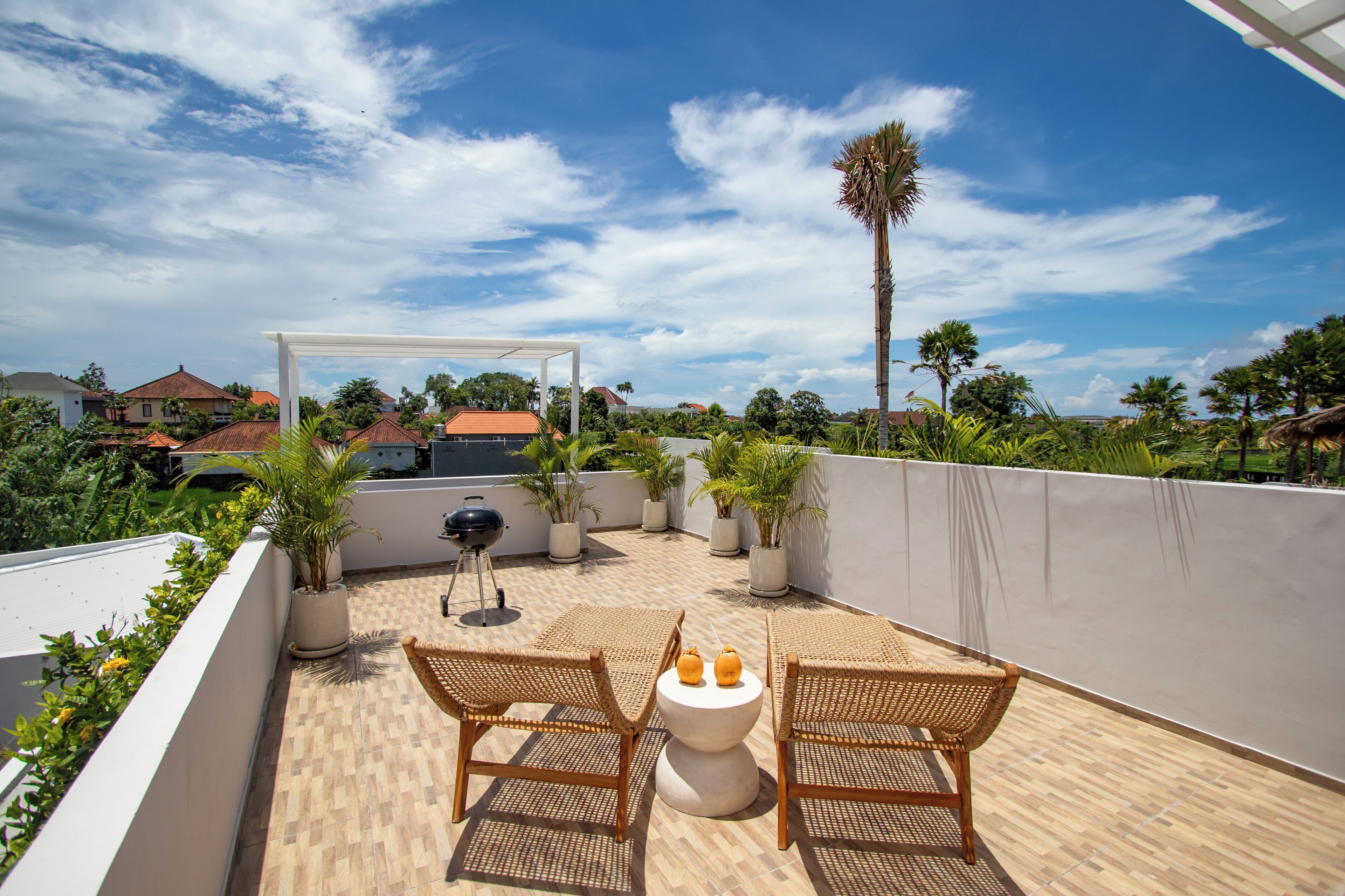 Luxe villa, uitzicht op zwembad | Terras