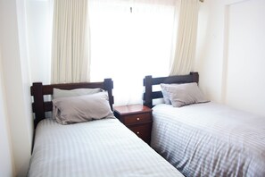 2 Schlafzimmer, Bügeleisen/Bügelbrett, Internetzugang