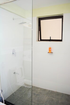 Towels, soap, toilet paper - Cozy 2-bedroom apartment in the Heart of Nairobi (Nairobi)