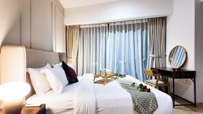 3 quartos, ferros/tábuas de passar roupa, Wi-Fi, roupa de cama
