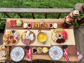 Deluxe Bungalow, Sea View | Outdoor dining - Himora Suit Bungalov (Ardeşen)