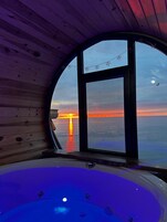 Deluxe Bungalow, Sea View | Interior