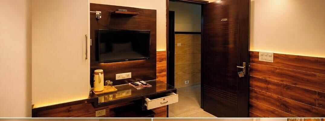 Classic AC Room | Free WiFi