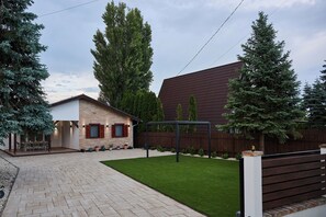 Exterior - Perfect 2-bedroom lodge with AC in peaceful Balatonmáriafürdő (Balatonmáriafürdő)