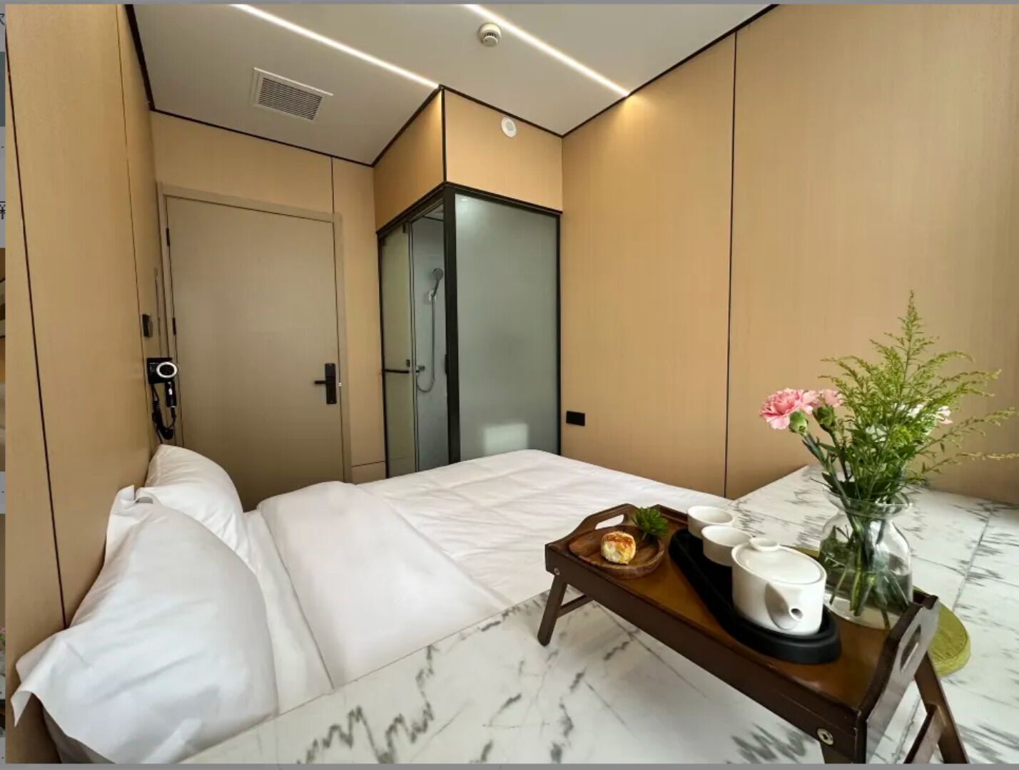 Elegant Queen Room