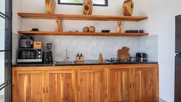 Superior Villa, Pool View | Private kitchen | Spices, eco-friendly cleaning products, paper towels