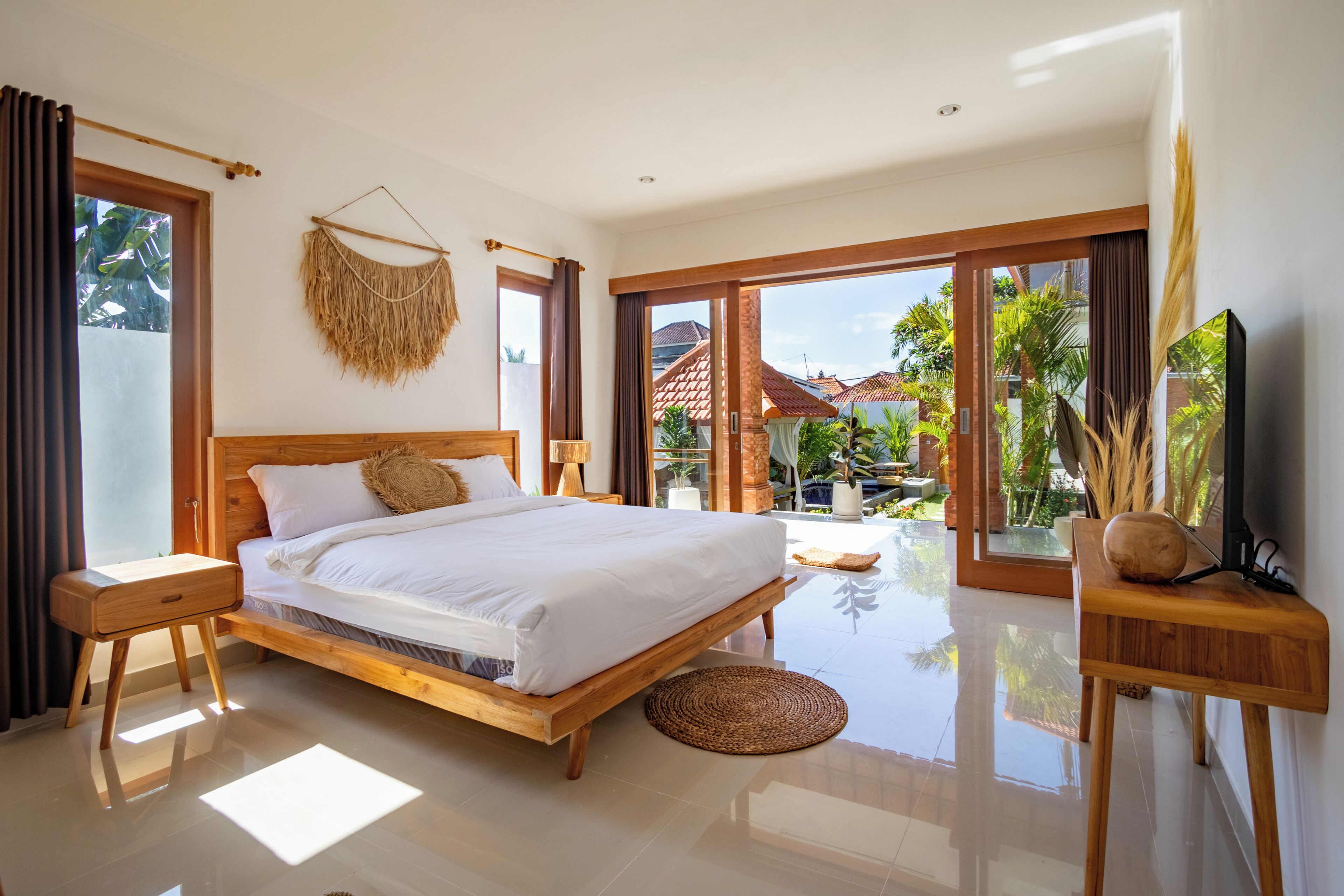 Superior Villa, Pool View | Premium bedding, in-room safe, individually decorated