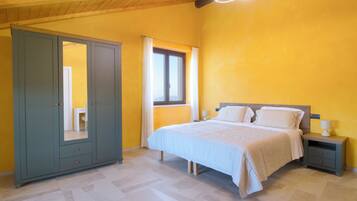 Comfort-Vierbettzimmer, Blick auf den Innenhof