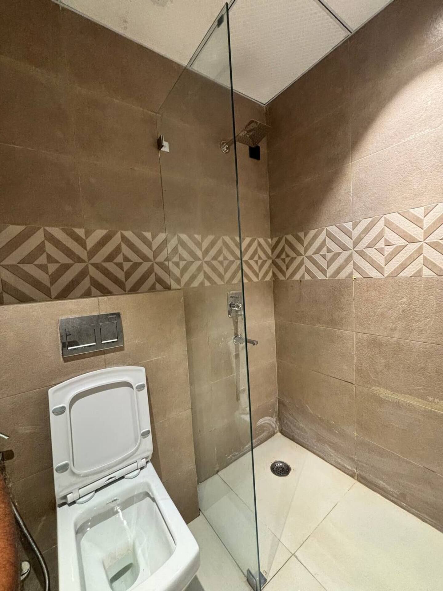 Shower, towels, soap, toilet paper