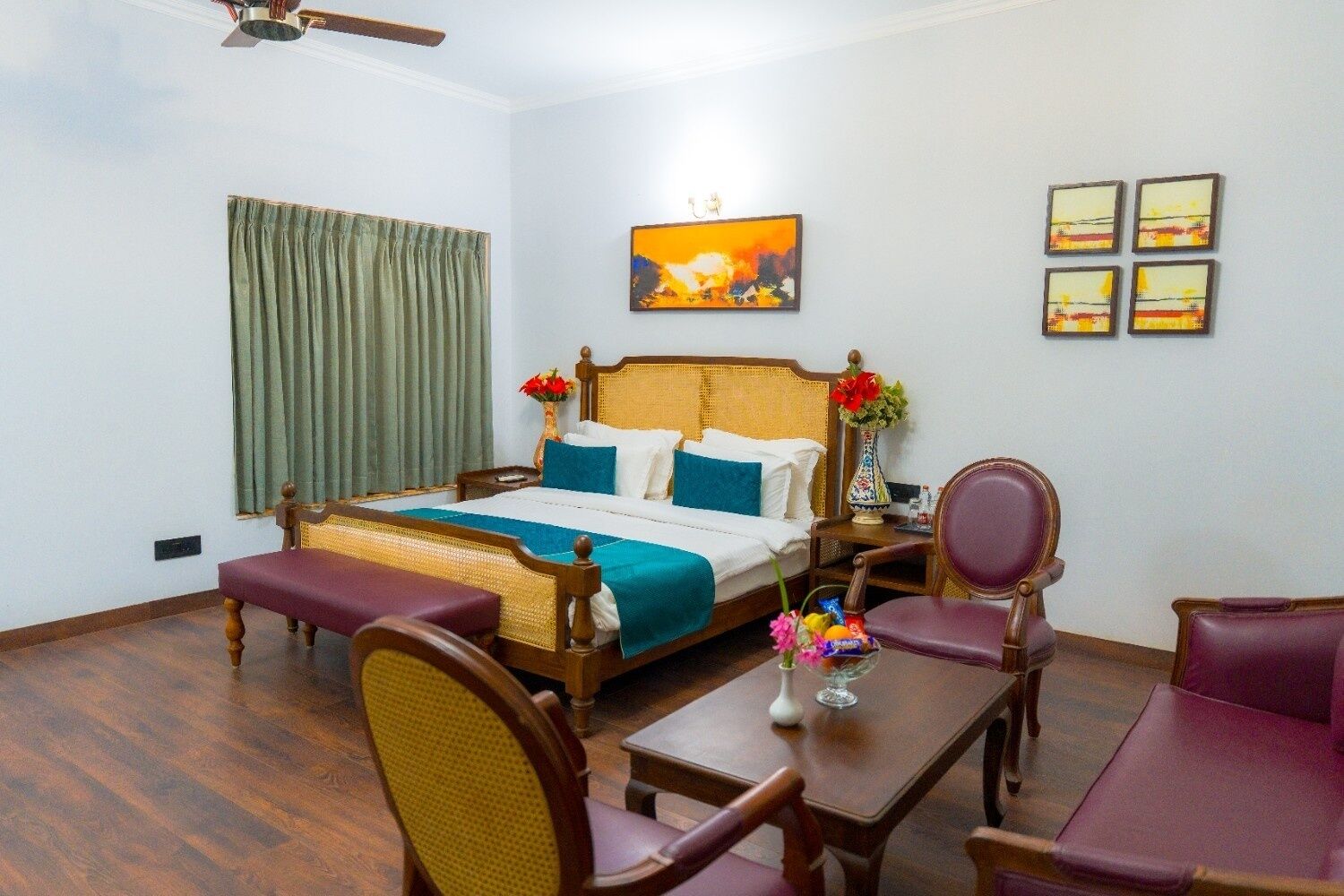 Deluxe Villa, Balcony | Laptop workspace, free WiFi