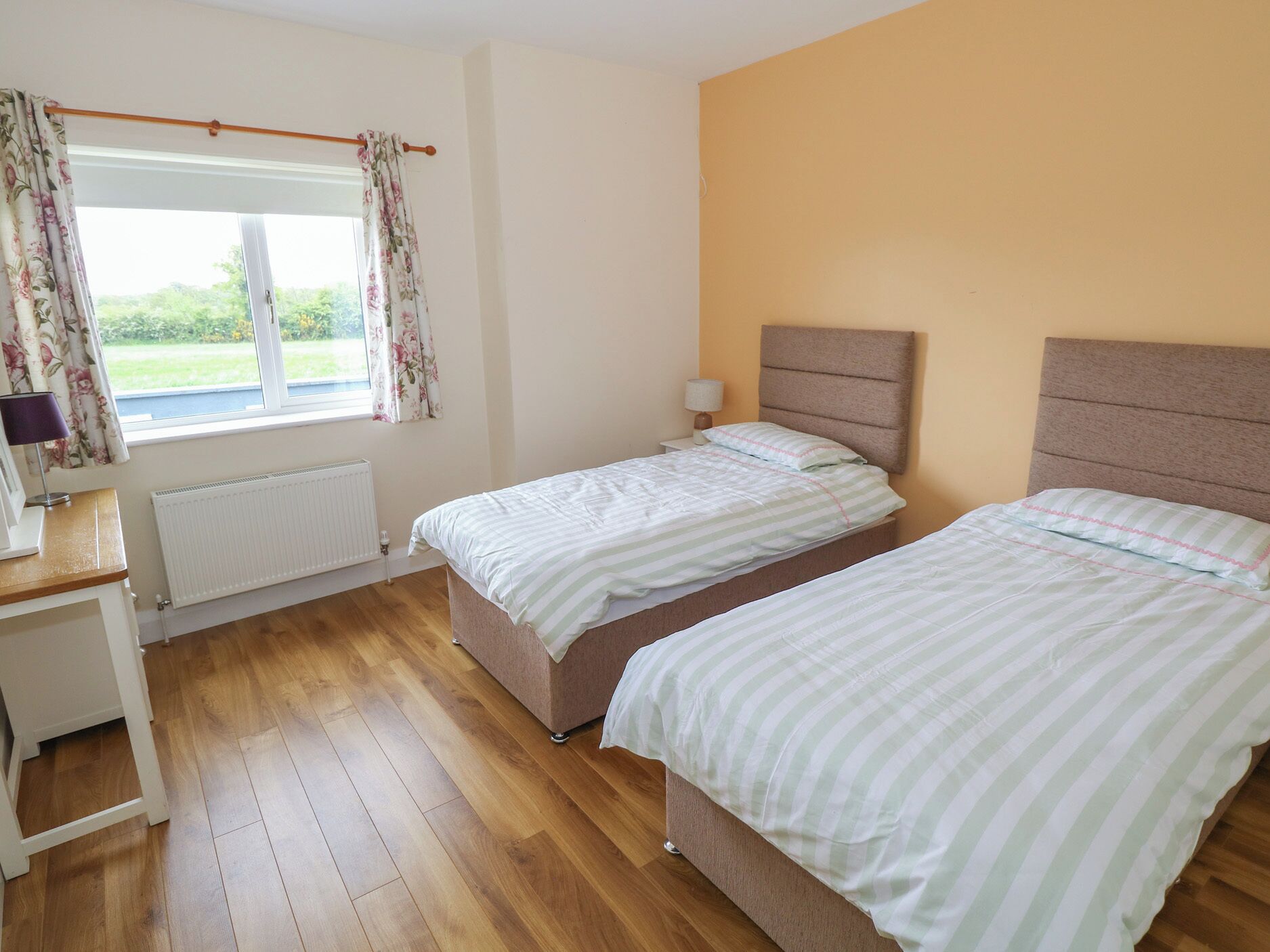 5 bedrooms, individually decorated, individually furnished, free WiFi
