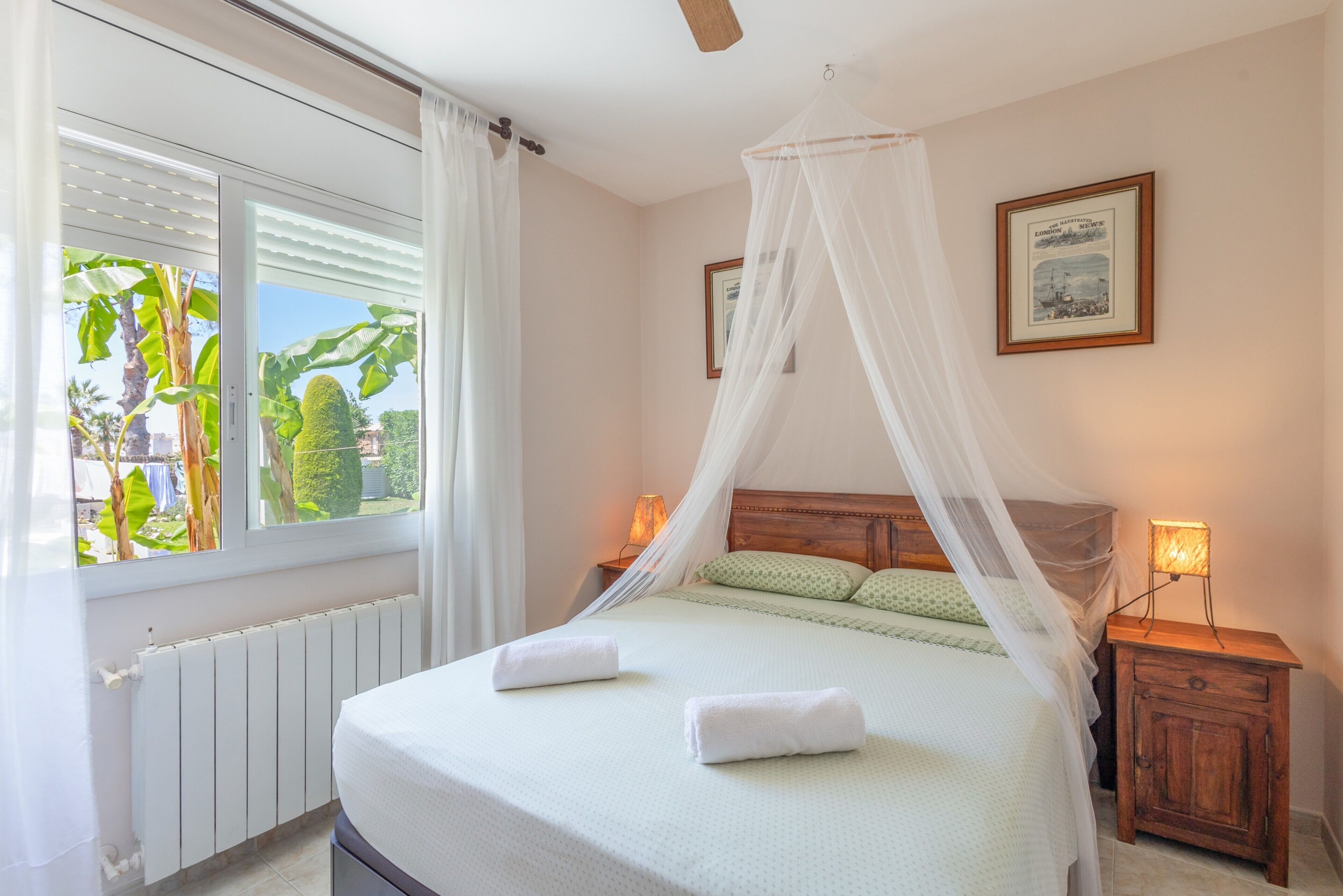 4 slaapkamers, een strijkplank/strijkijzer, wifi, beddengoed