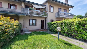 Esterni