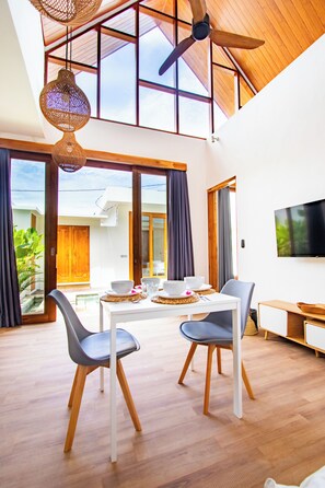 Luxury-Villa, Poolblick | Speisen