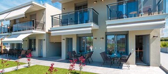 Stefanos Maisonettes by RentalsPro - Portaria Beach