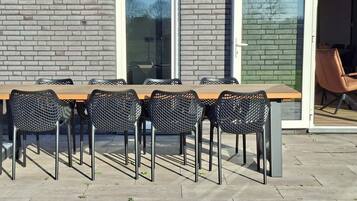 Buiten dineren