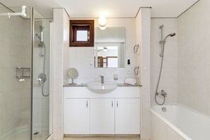 Bathroom - Beautiful Apartment Callysta PA11 (Kouklia)
