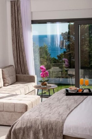 Comfort Double Room, Pool View | Interior - Domare Stays - Hotel Dubrovnik Riviera (Čilipi)