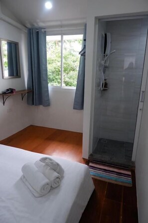 Basic Studio | Iron/ironing board, free WiFi - Oskar's House (Krung Thep Maha Nakhon)