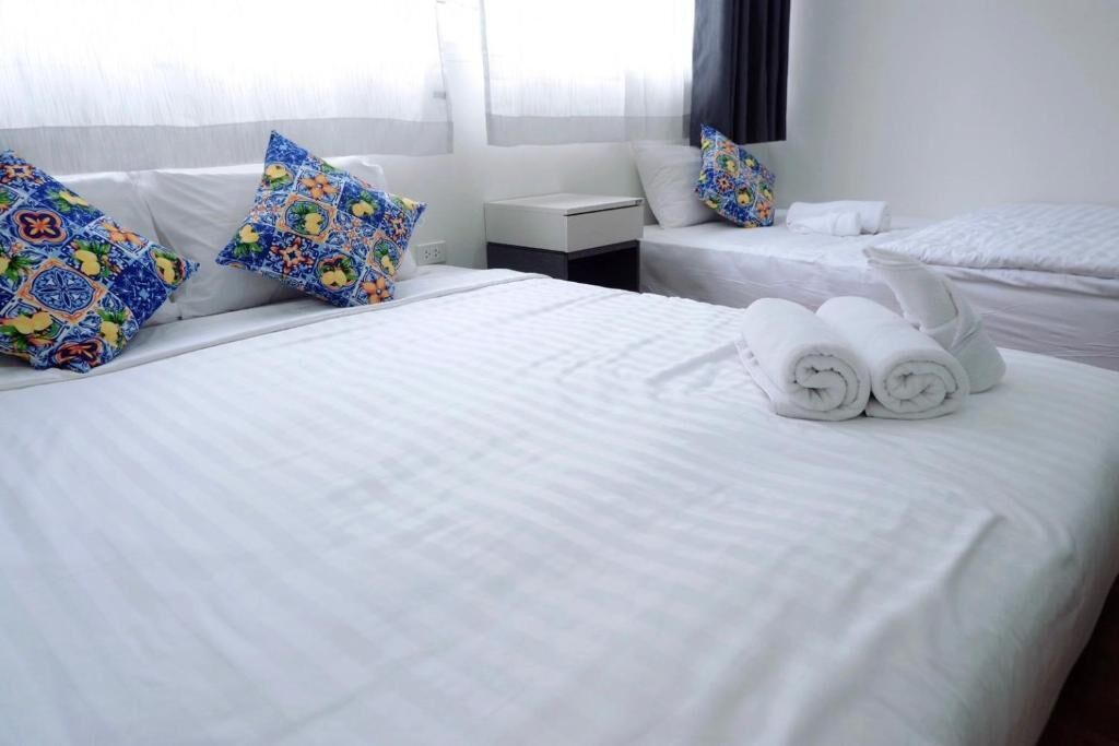 Basic Studio | Iron/ironing board, free WiFi