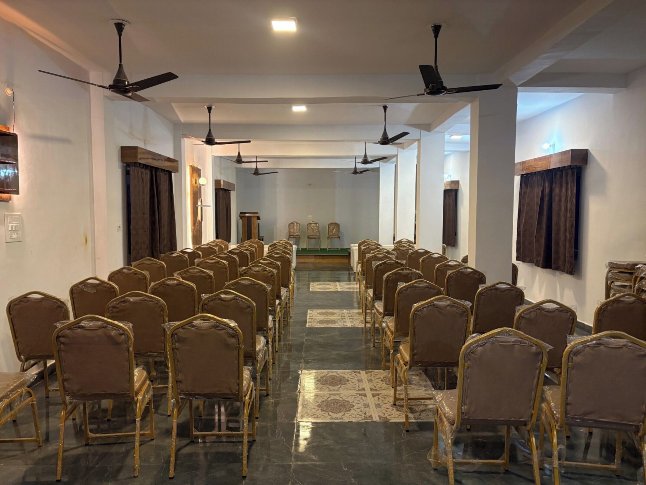 Meeting facility
