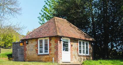 Cowdray Lodge Bed & Breakfast
