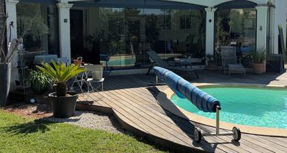 Maison/Villa 6 Ă 8 personnes Clim. piscine, jeux, sports et nature